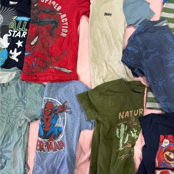 Kids Graphic T-Shirts Bundle - Picture 5 of 5